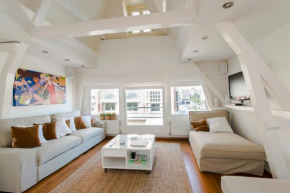 The Catch Apartment